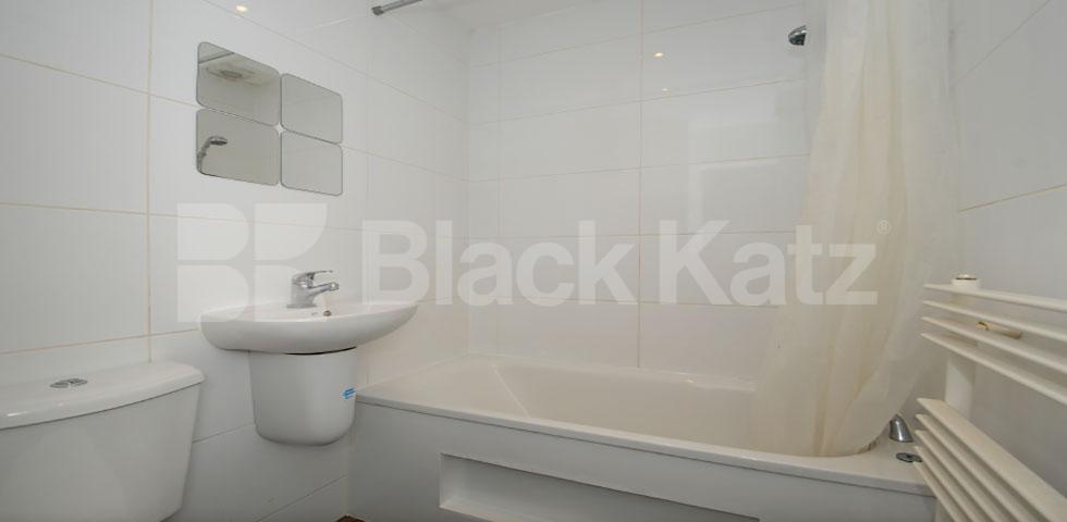 			NEW INSTRUCTION , 3 Bedroom, 1 bath, 1 reception Apartment			 Romola Road , Tulse Hill 